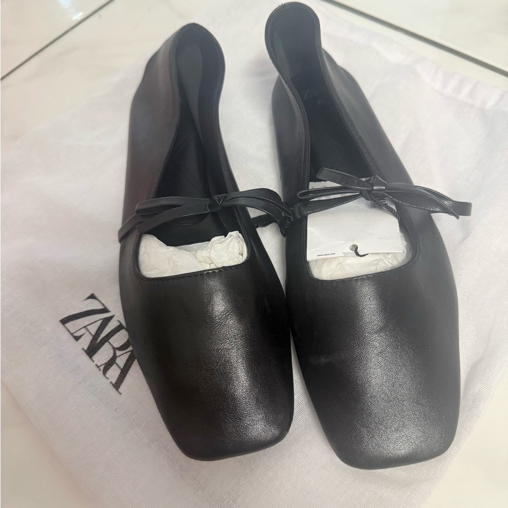 NEW WOMEN'S ZARA BLACK SQUARE TOE
BOW TRIM BALLET FLATS SIZE 8